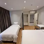 Hostel 10m2 *