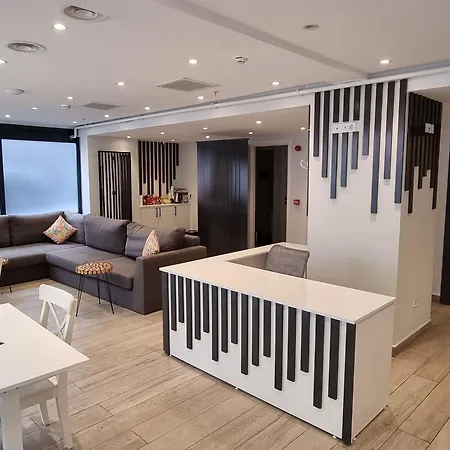 Hostel 10m2 *